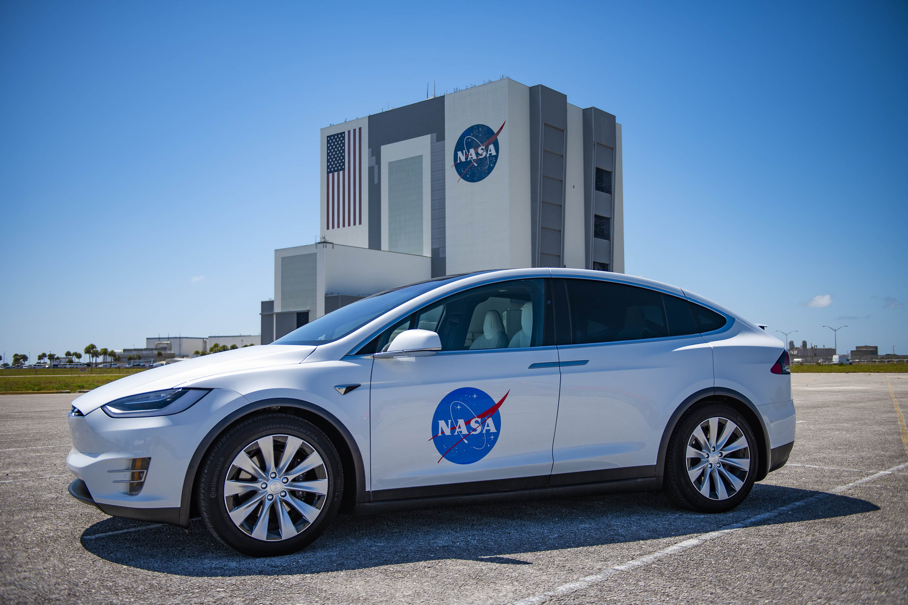 Tesla Model X Brengt Mensen Naar De Ruimte Autobahn