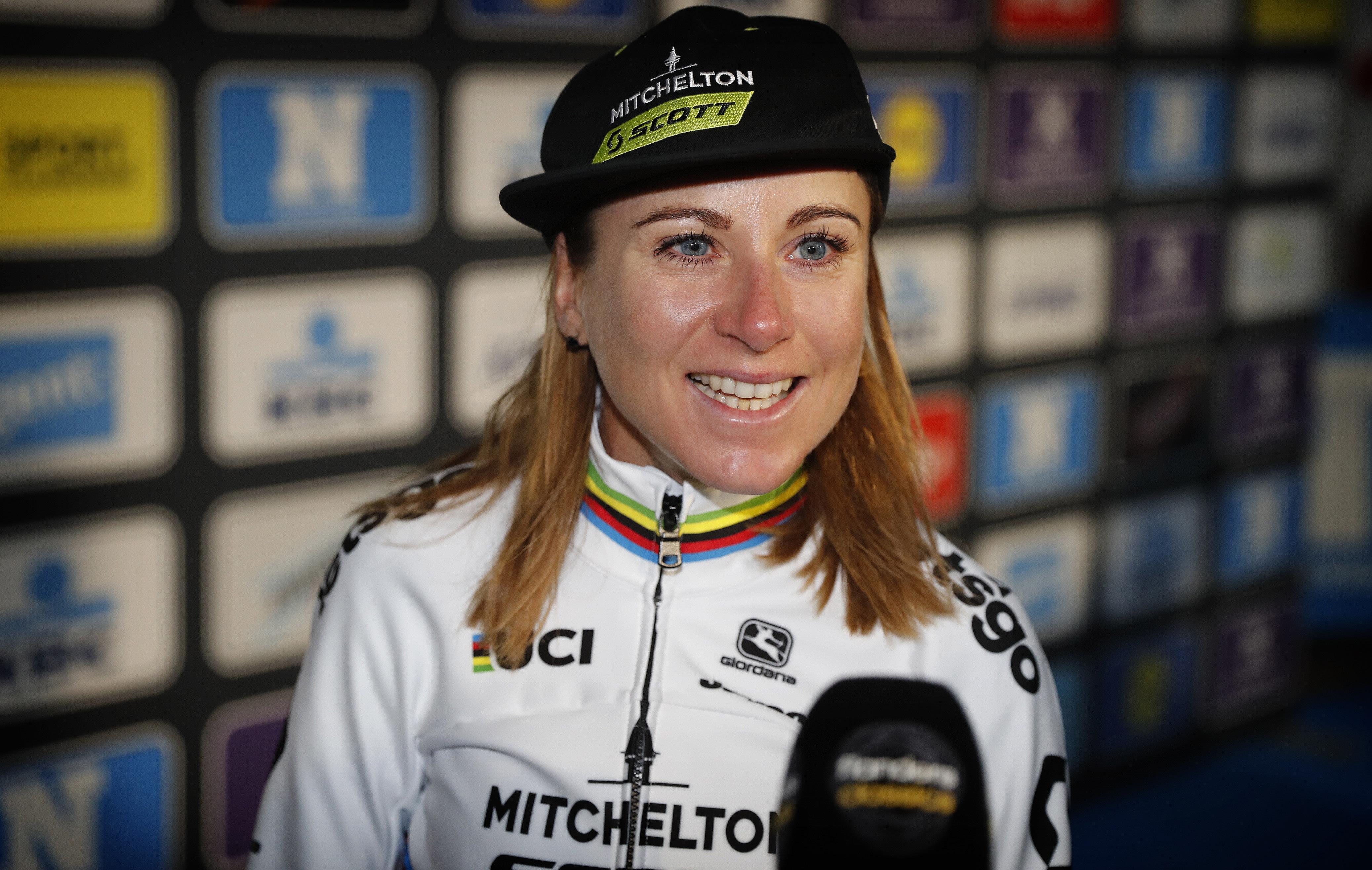 Annemiek Van Vleuten Na Overgang Naar Movistar Eerste Mannenteam Dat Me Uitnodigde Mee Te Trainen Tafeltenniste Al Met Valverde Wieler Revue