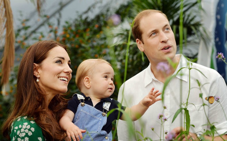 Prins George leert tuinieren van opa Charles