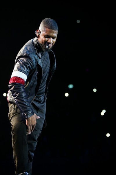 Usher zingt de sterren van de hemel © GettyImages