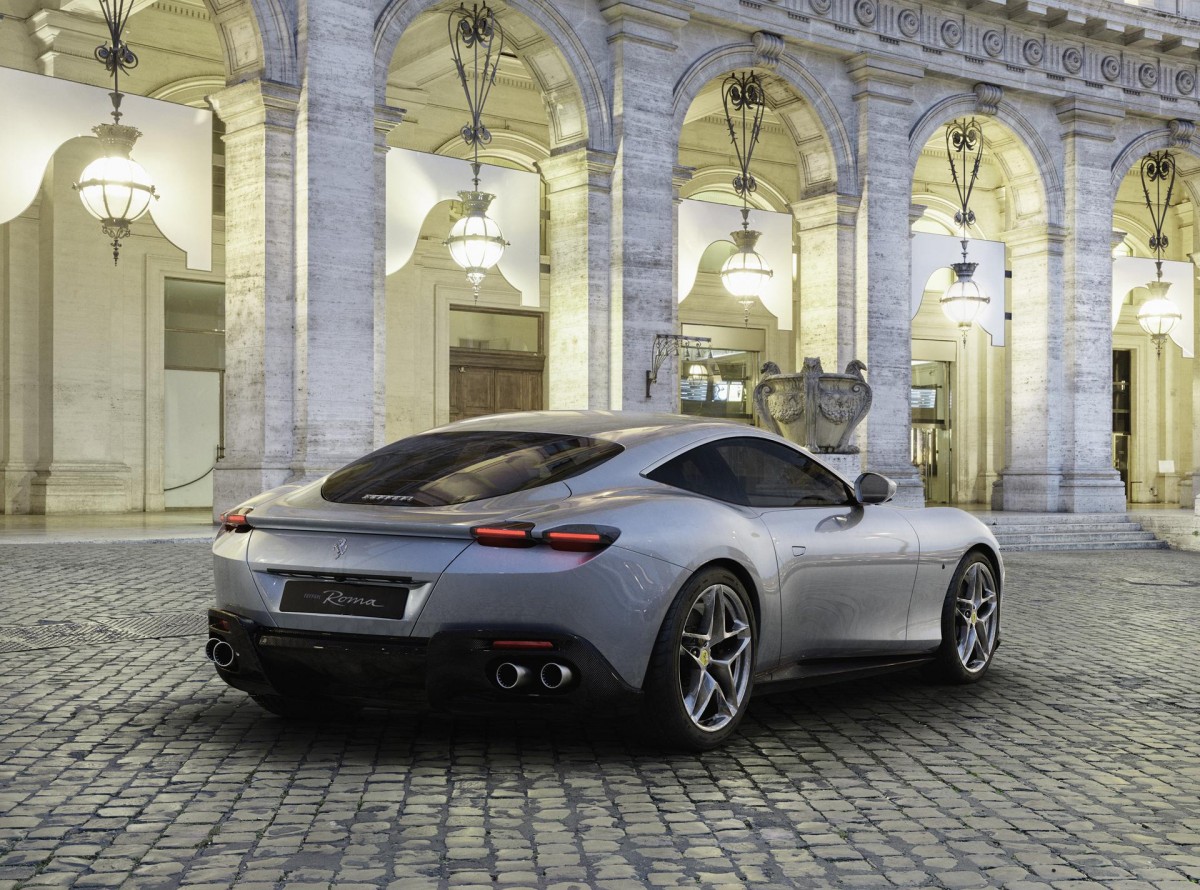Ferrari_Roma_04_1