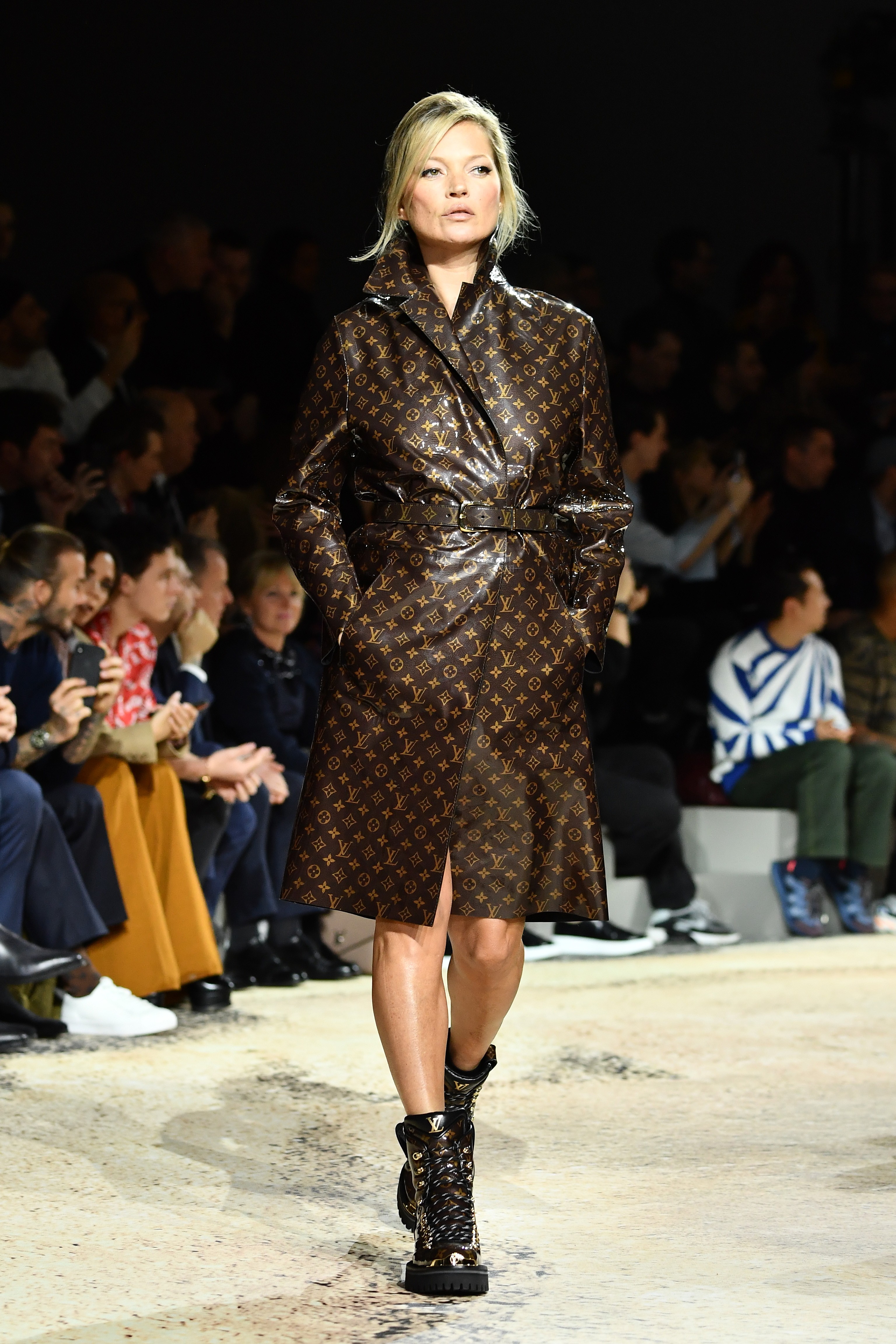 Waarom iedereen het over deze jas van Louis Vuitton heeft Grazia