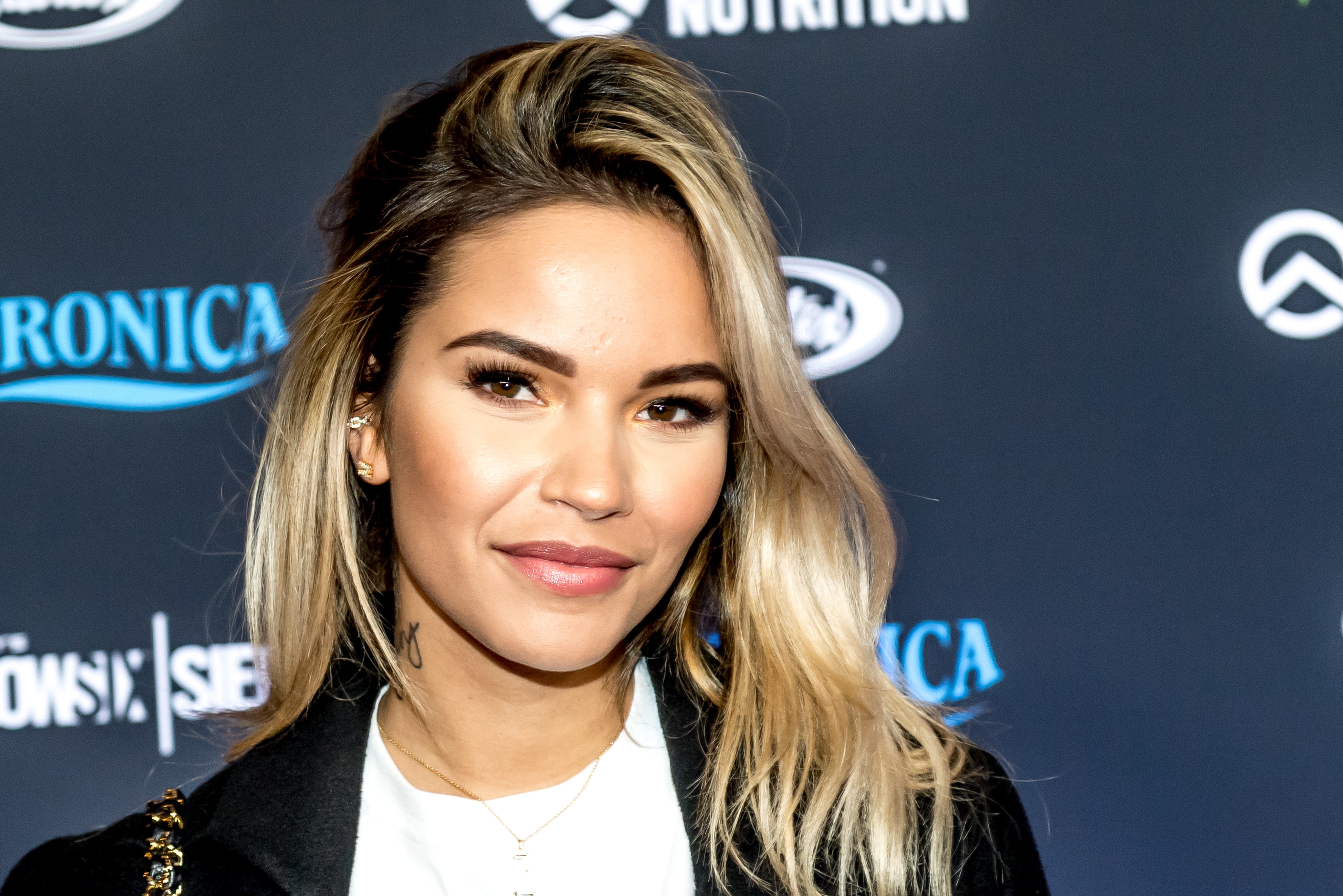 Ouders Lars Veldwijk Reageren Op Nieuwe Vriend Monica Geuze Grazia Find and save images from the monica geuze collection by ℳ𝒾𝓇𝒾𝒶𝓂 (miriamdx) on we heart it, your everyday app to get lost in what you love. grazia