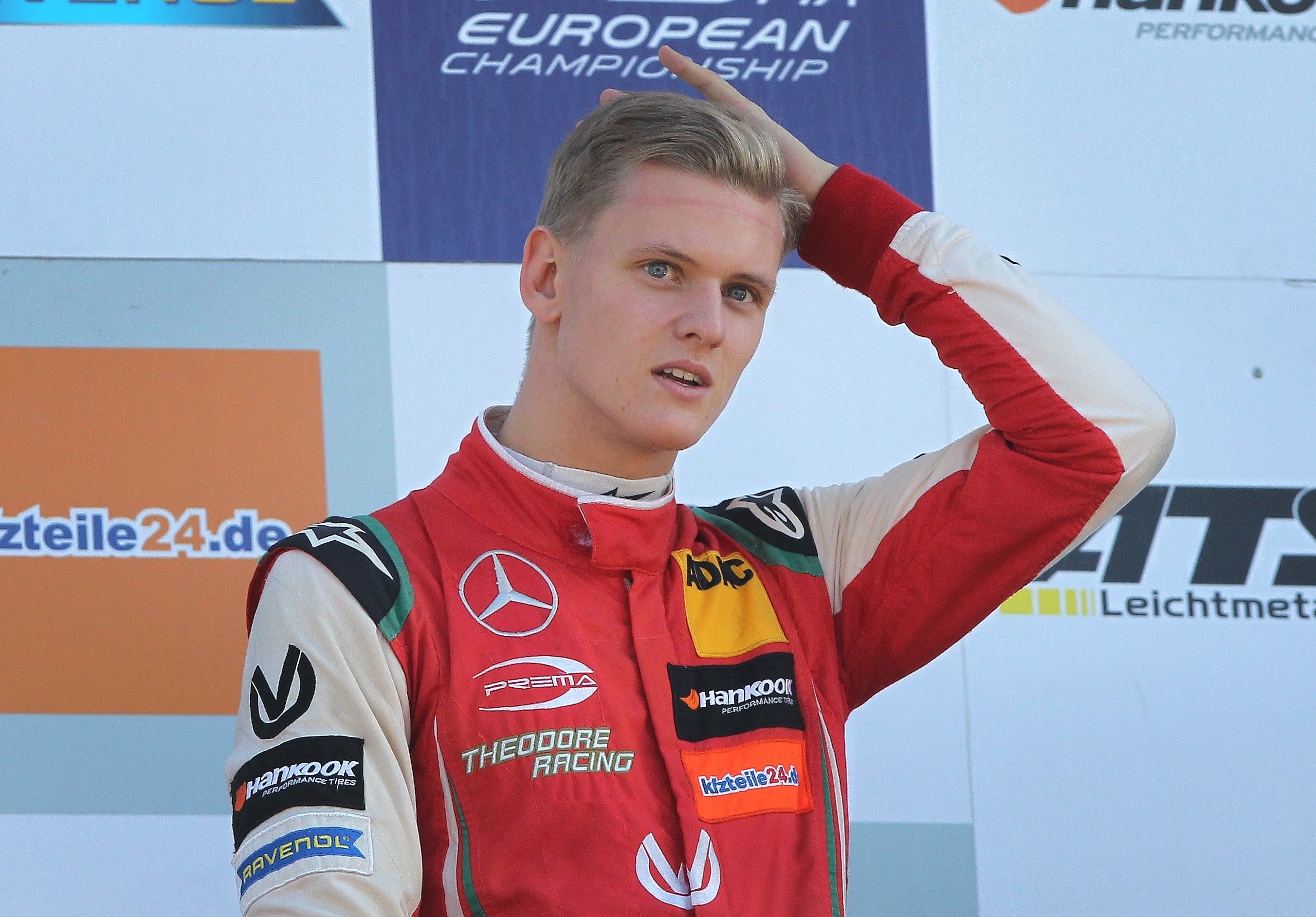 Zoon Schumacher Tekent Contract Bij Ferrari Panorama