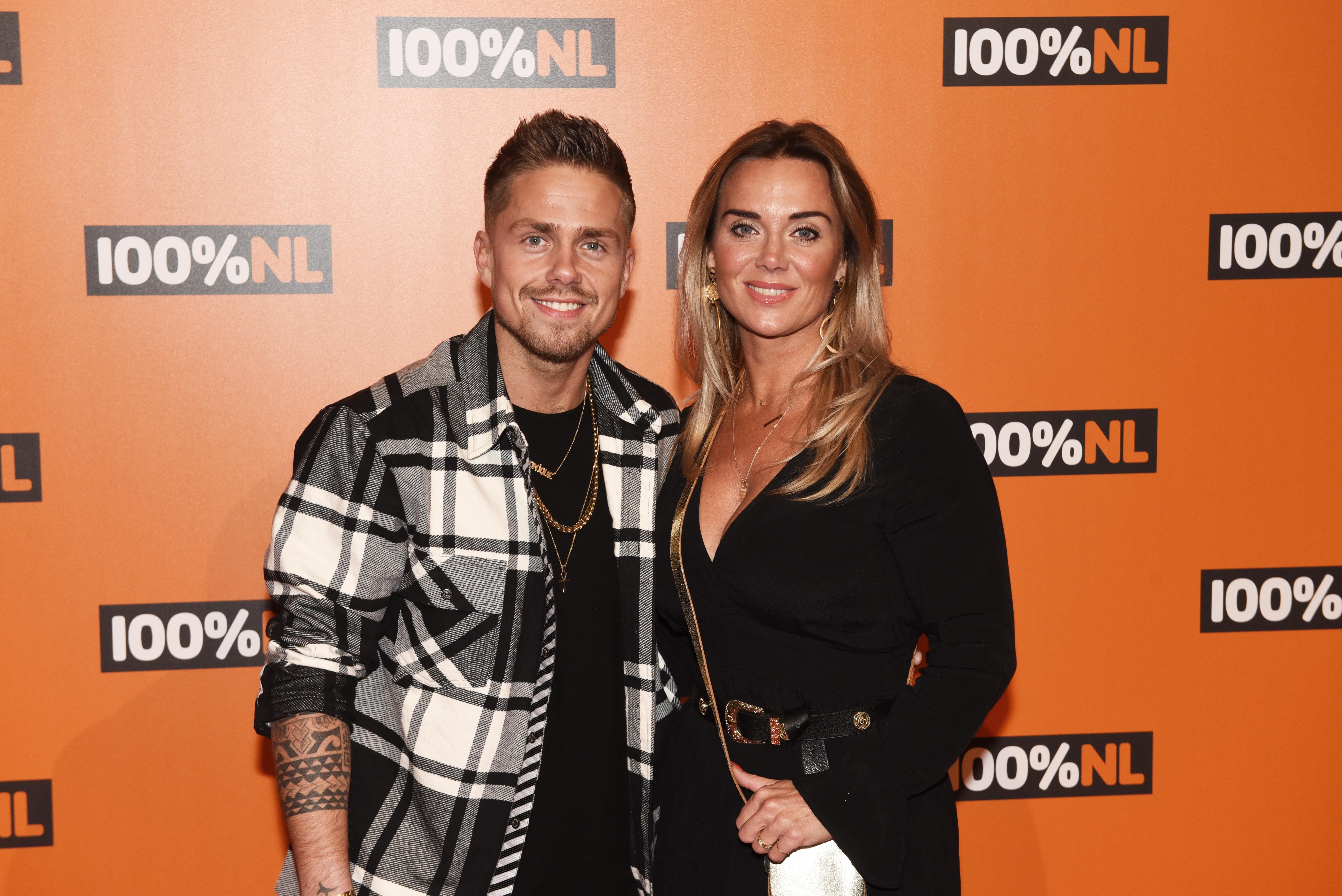 Andre Hazes Laat Enorme Tattoo Op Rug Zetten Foto Panorama