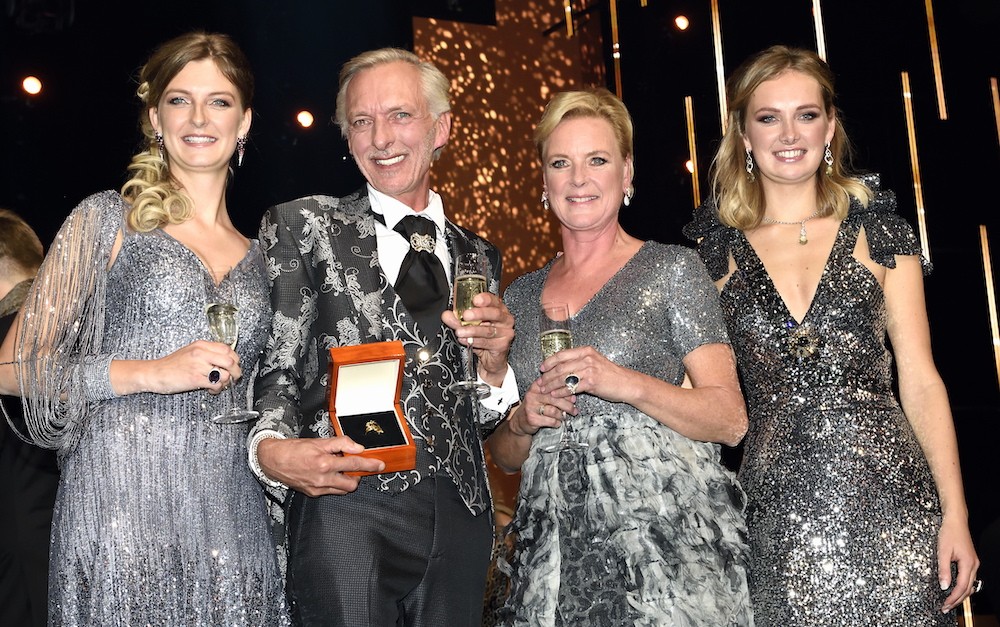 Martien Meiland Koopt Flinke Villa In Nederland Panorama