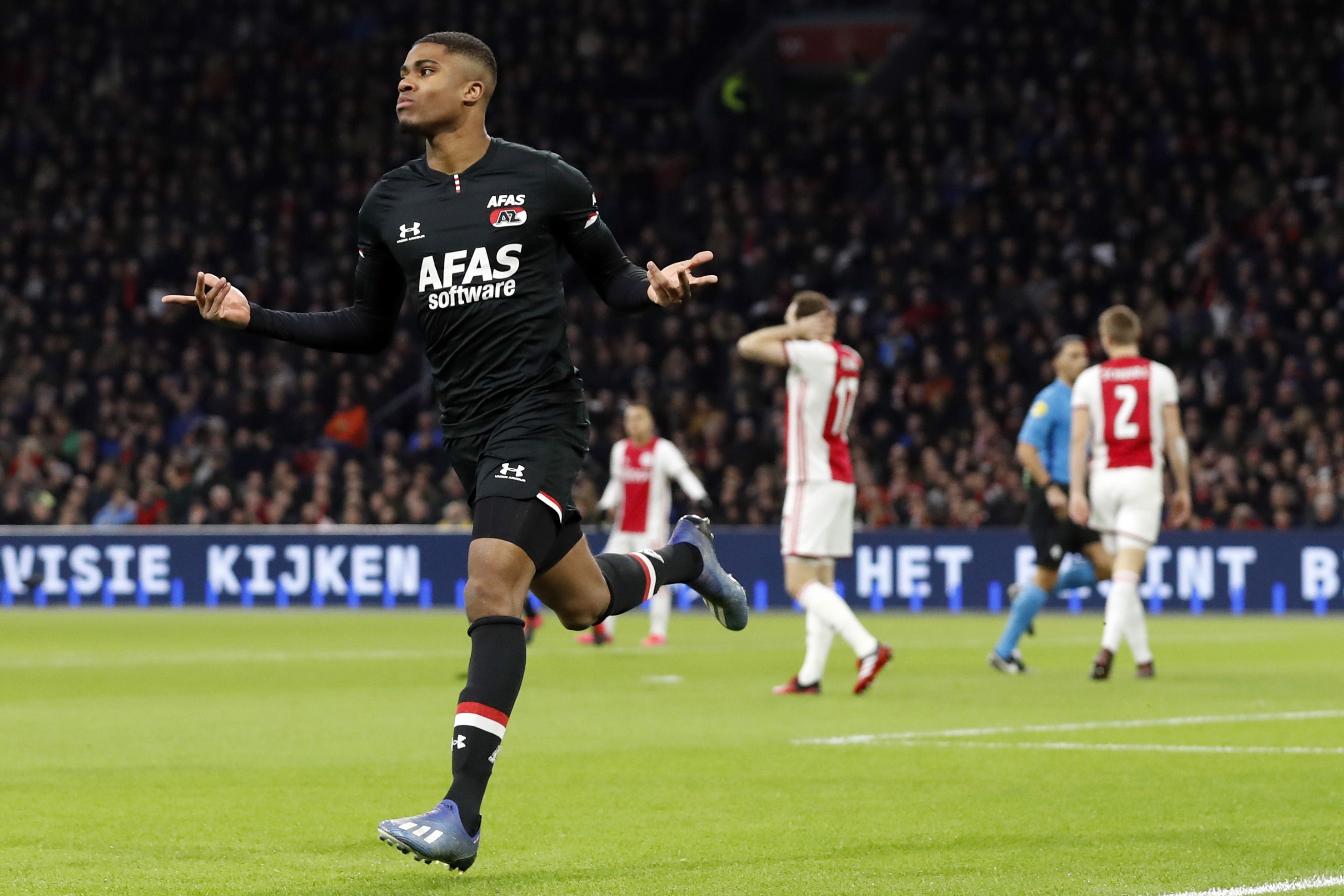 Az Vergroot Zorgen Ajax Met Overwinning In Arena Panorama