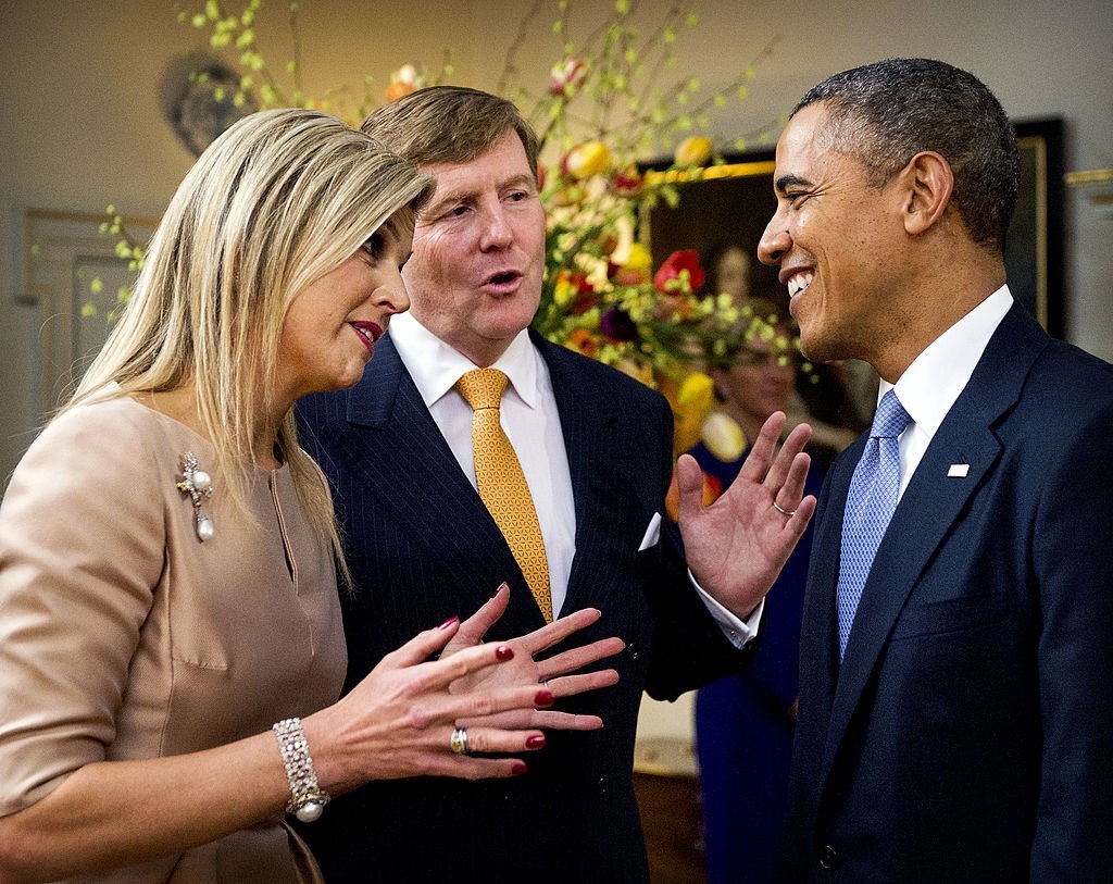 THE HAGUE, NETHERLANDS - MARCH 24:King Willem-Alexander of The Netherlands and Queen Maxima of The Netherlands greet U.S. President Barack Obama at the Royal Palace Huis ten Bosch on March 24, 2014 in The Hague, Netherlands. The Nuclear Security Summit, held March 24-25, will be attended by world leaders and is aimed at preventing nuclear terrorism.(Photo by Koen Van Weel - Pool/Getty Images)