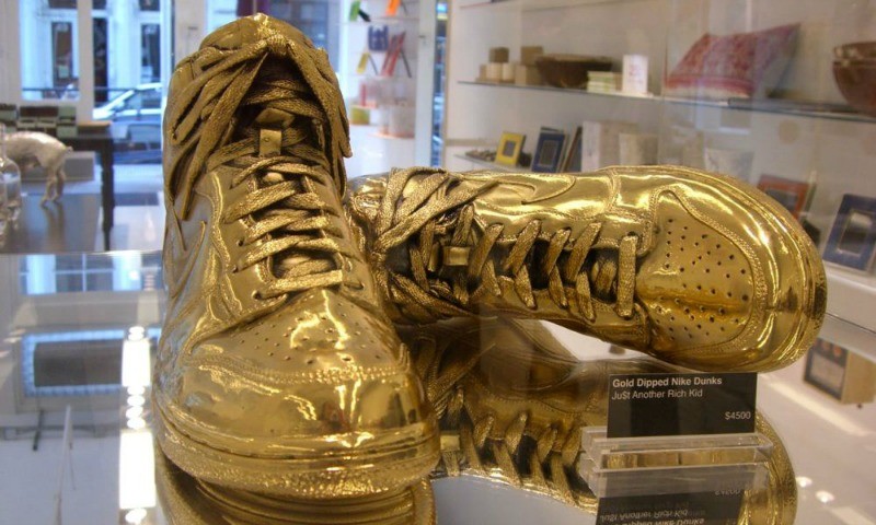 gold goud nike dunk sneakers-2