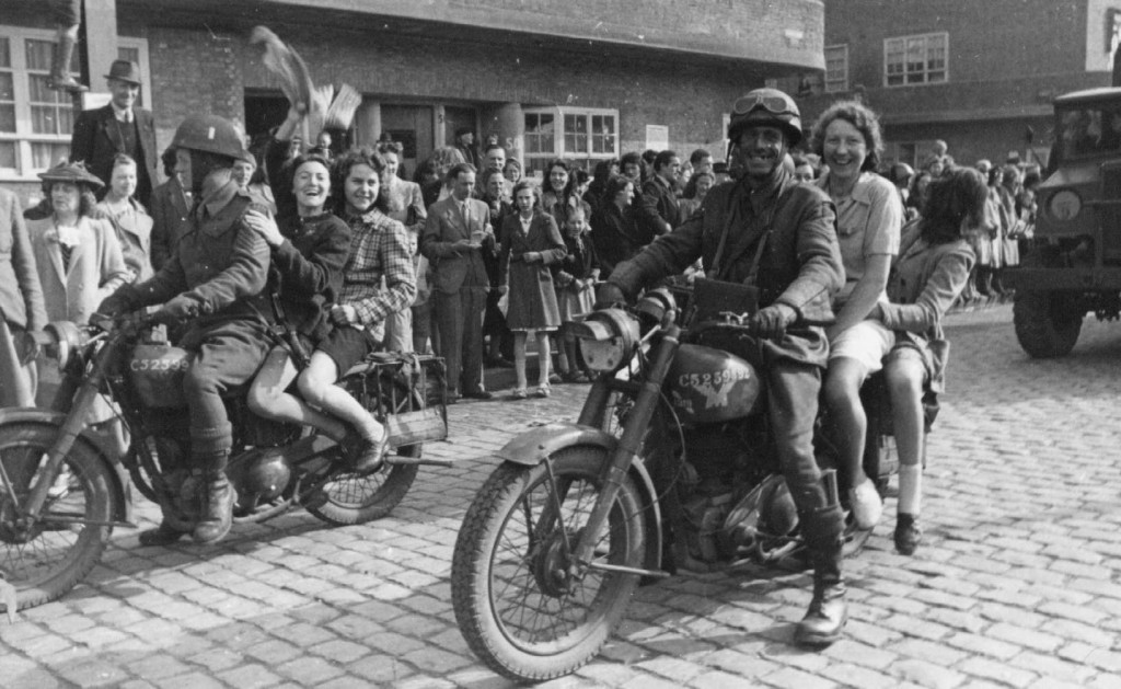 6 Redenen Waarom We IEDER JAAR VRIJ Zouden Moeten Zijn Op 