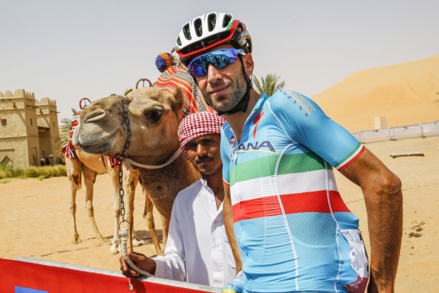 Madinat Zayed - Abu Dhabi - wielrennen - cycling - radsport - cyclisme - Vincenzo Nibali (Astana) pictured during Abu Dhabi Tour 2015 - stage - 1 from Qasr al Sarab to Madinat Zayed 174 km - 08/10/2015 - photo Cor Vos © 2015