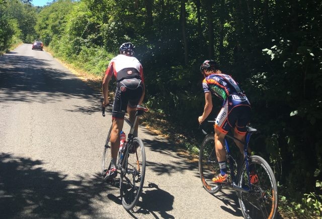 13.Cunego e Coccia impegnati in salita