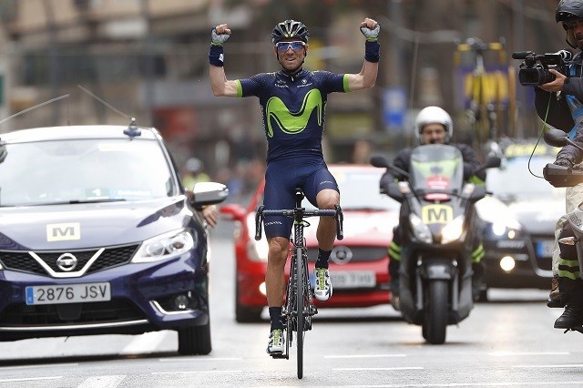 Alejandro Valverde won de Ronde van Murcia na een solo van 70 kilometer.